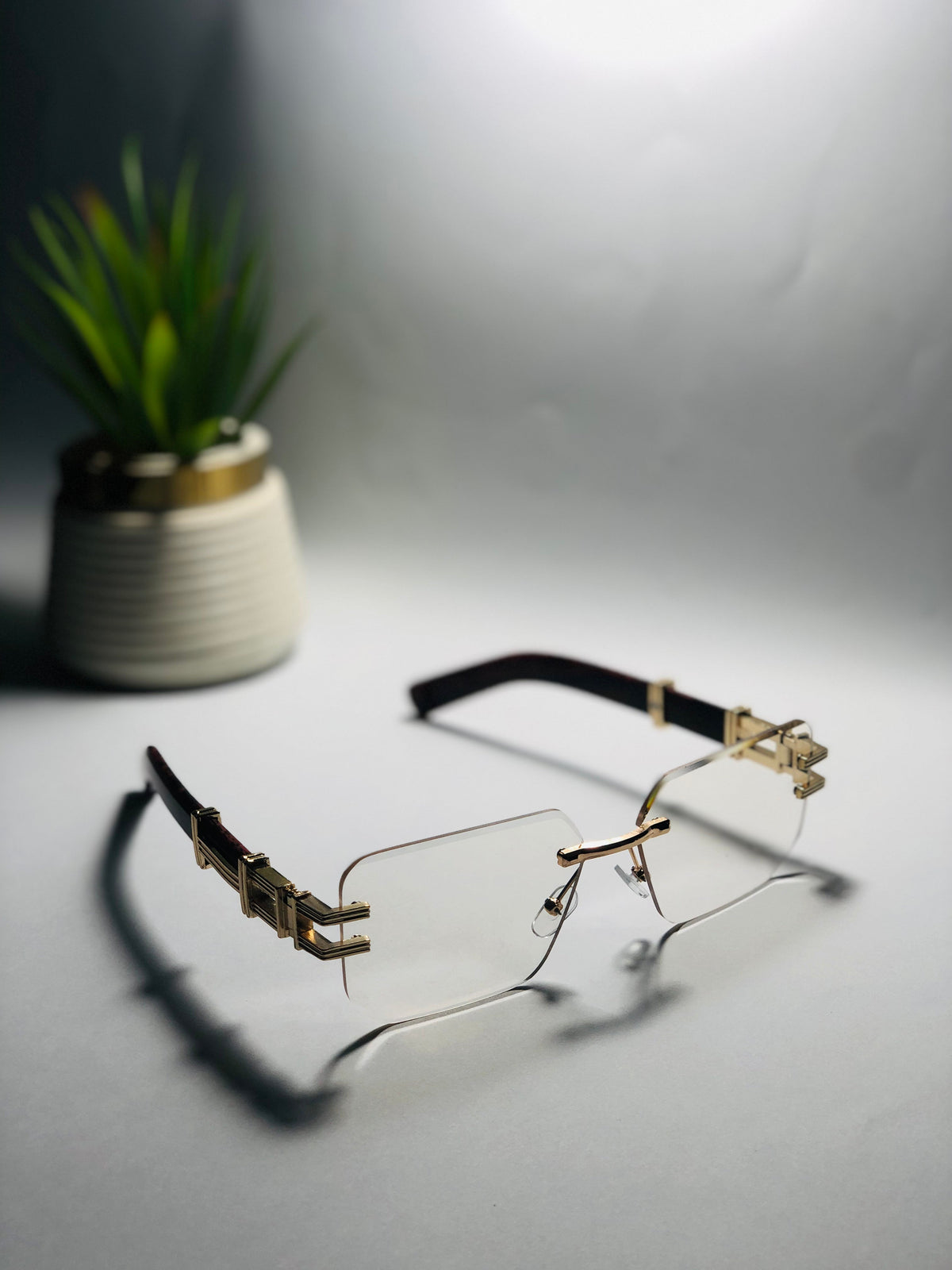 C-Decor Solar Photochromic Glasses