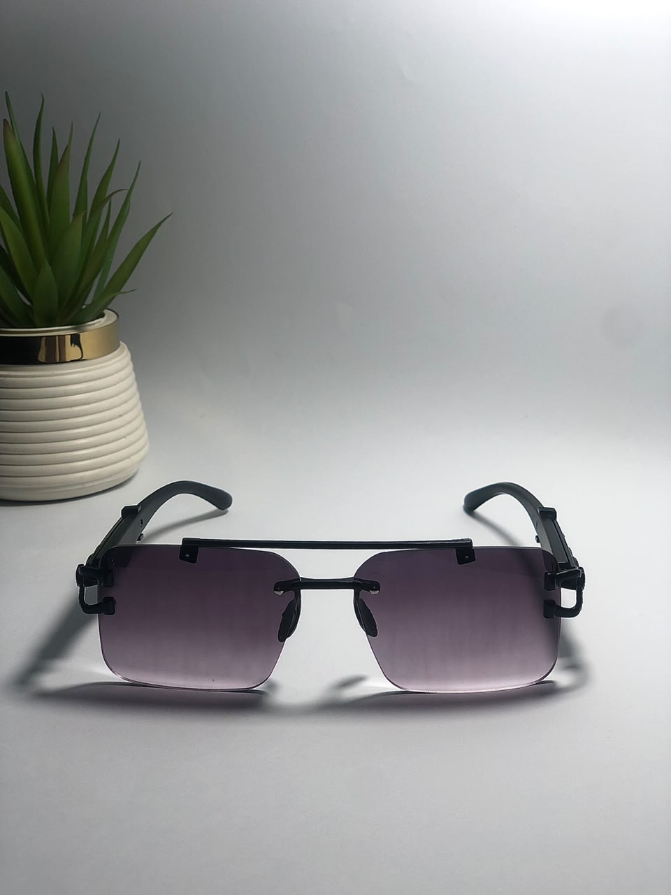 Aura Black