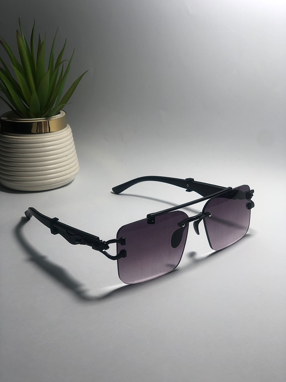 Aura Black