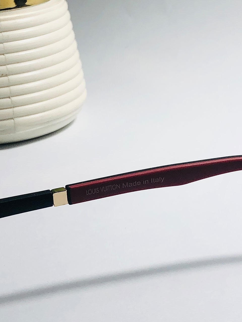 L-V "Millionaire" – Crimson Edge Edition (Executive Class)
