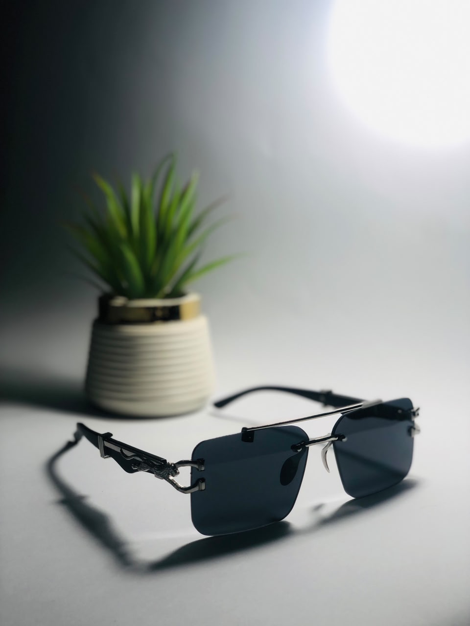 Aura Black
