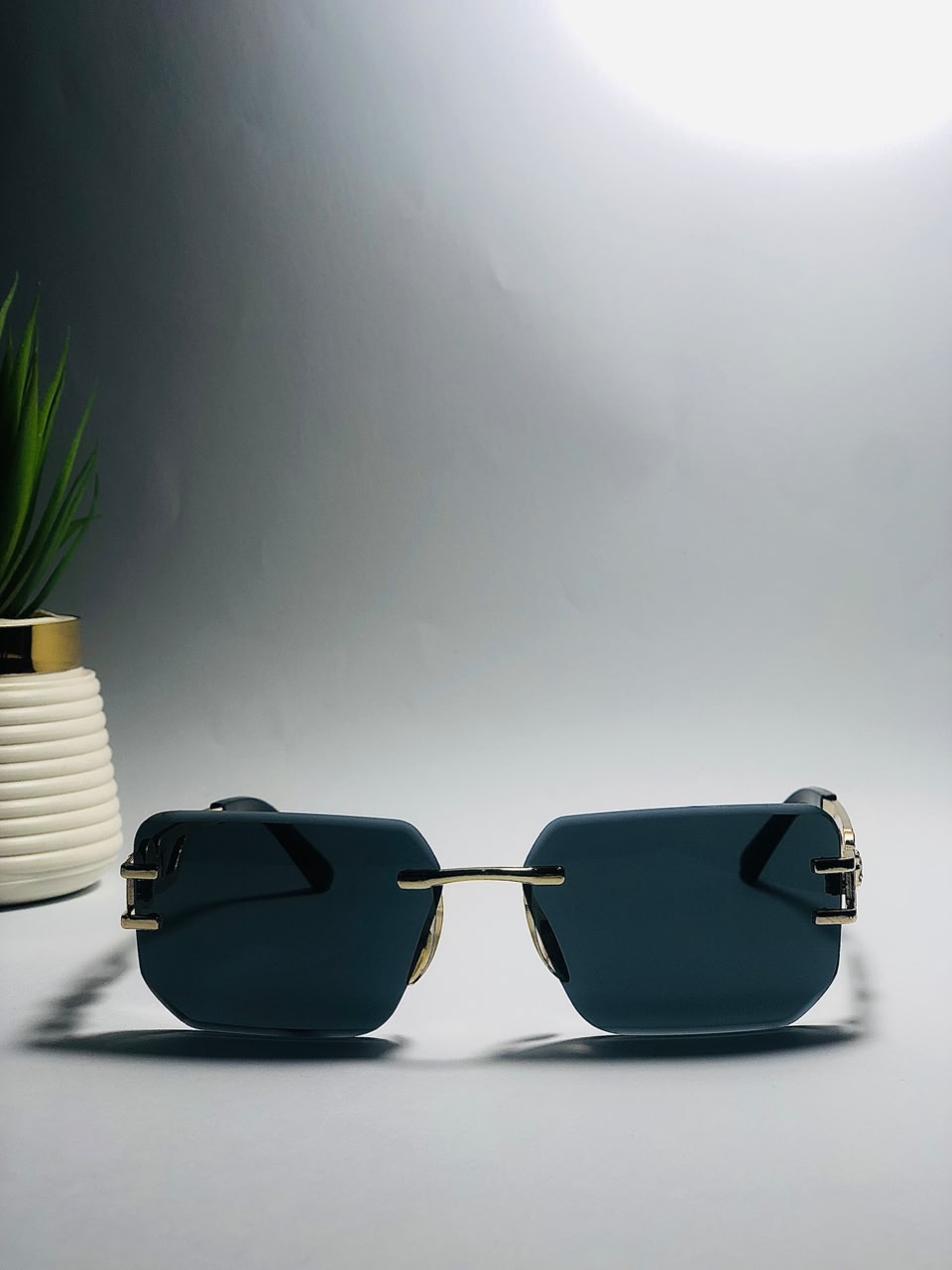 The RoyaL Glasses