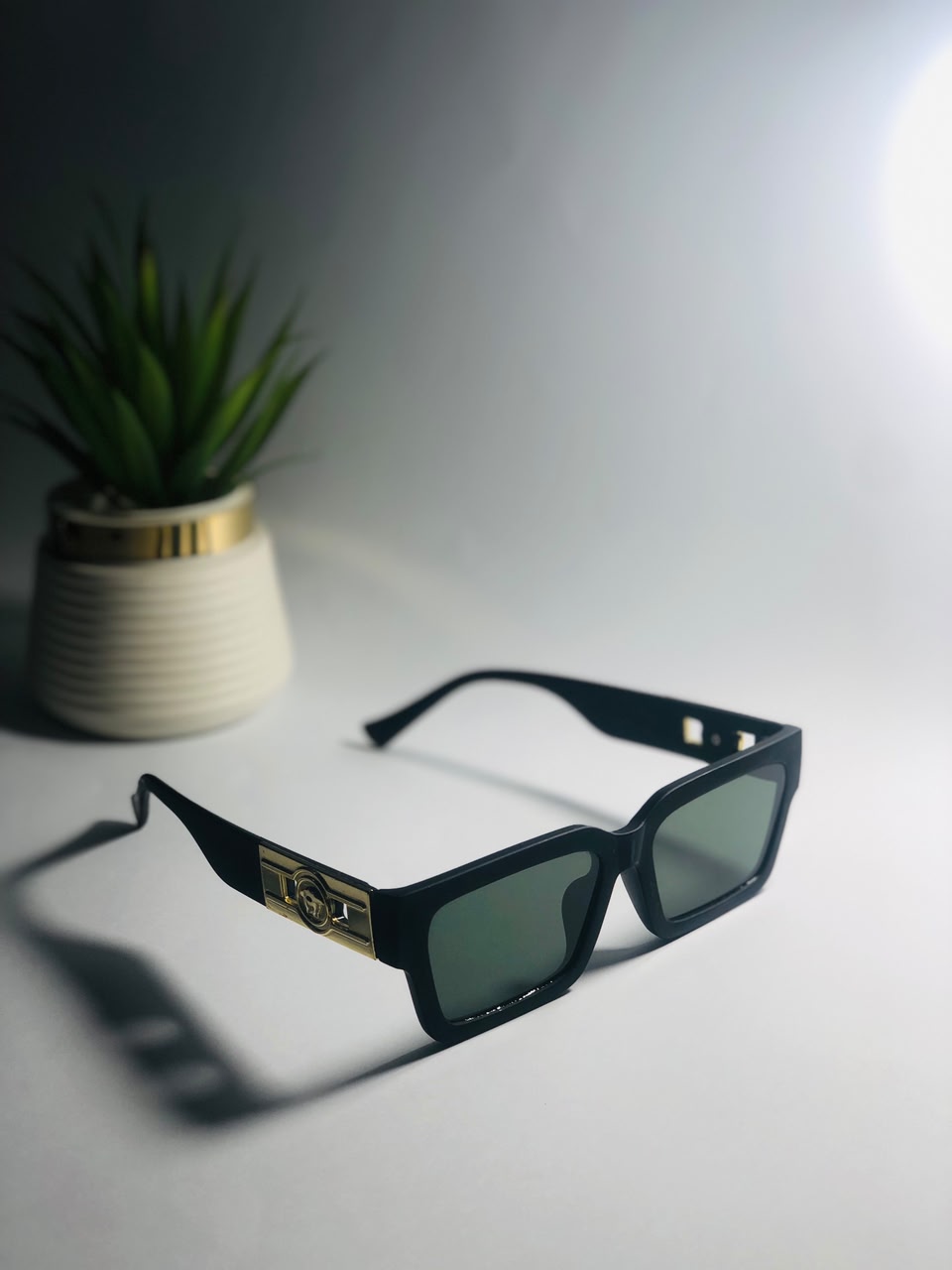 MG Shades