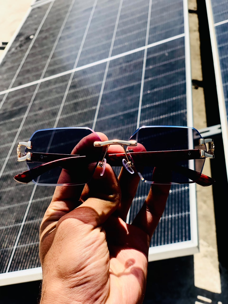 Aura Solar Photochromic Glasses
