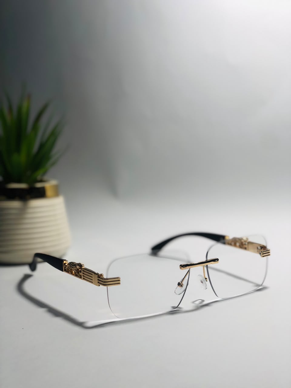 Solar Apex Photochromic Glasses